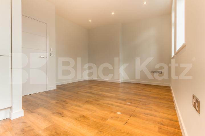 			Stunning Modern Property!, 1 Bedroom, 1 bath, 1 reception Apartment			 Wetherill Road, Muswell Hill